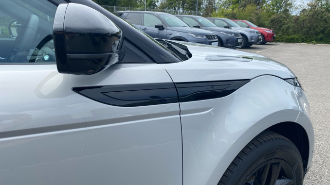 Land Rover Range Rover Evoque 1.5 P270e Edition 5dr Auto Hatchback - Image 24